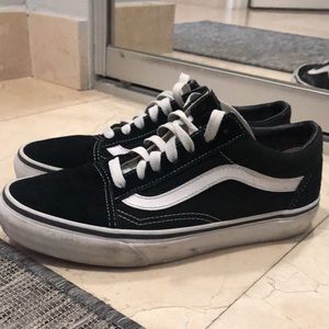 Black Vans classic